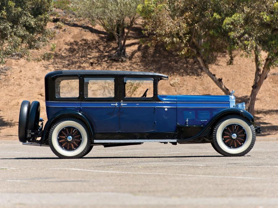  Stutz Model AA Vertical Eight 5-Passenger Sedan 1926 года  (фото 14 из 14)